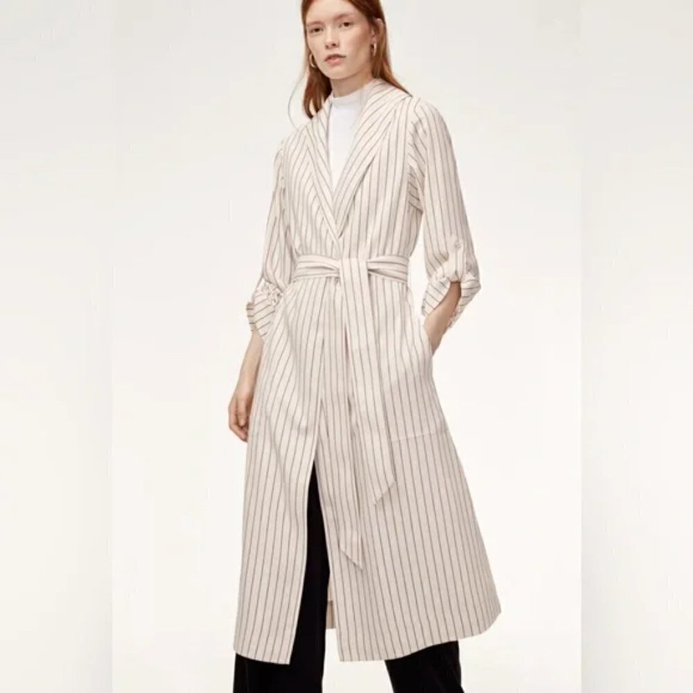 Aritzia Babaton Kahlo Robe Jacket
